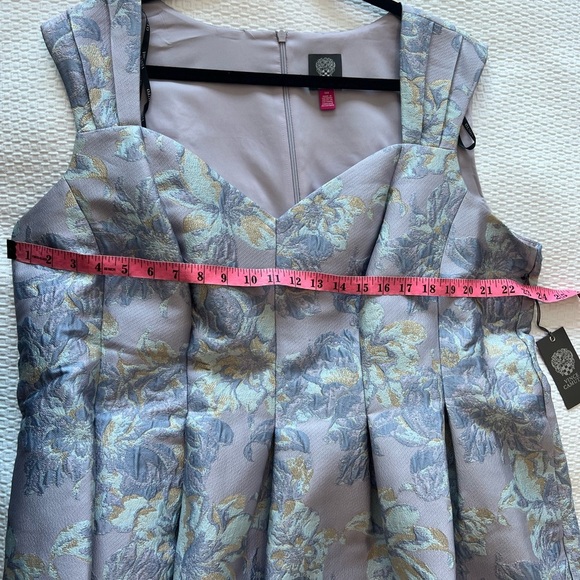 Vince Camuto Lavender Floral Midi Dress NWT - Picture 11 of 16